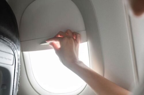 janelas do avião devem ficar abertas na decolagem e pouso